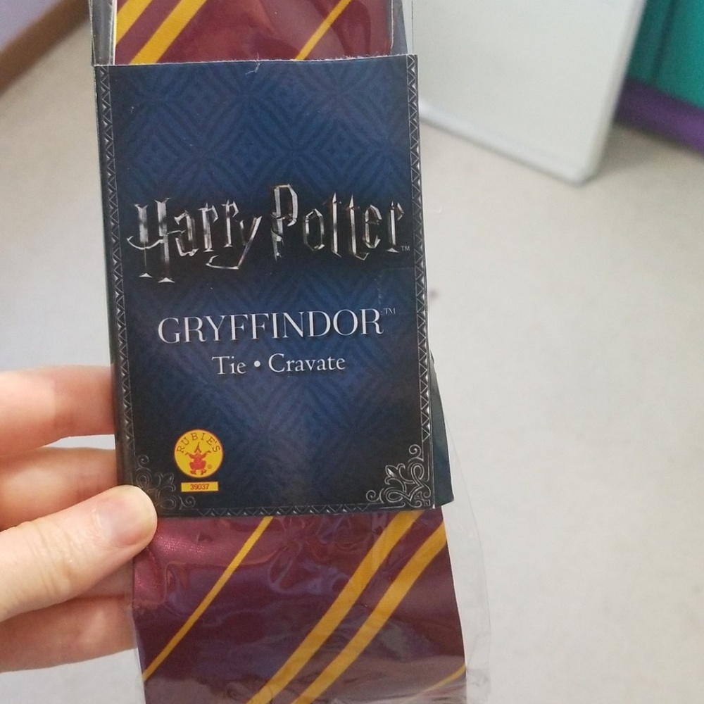 Gryffindor tie